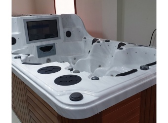 Плавательный Спа Бассейн  JNJ SPA-8178